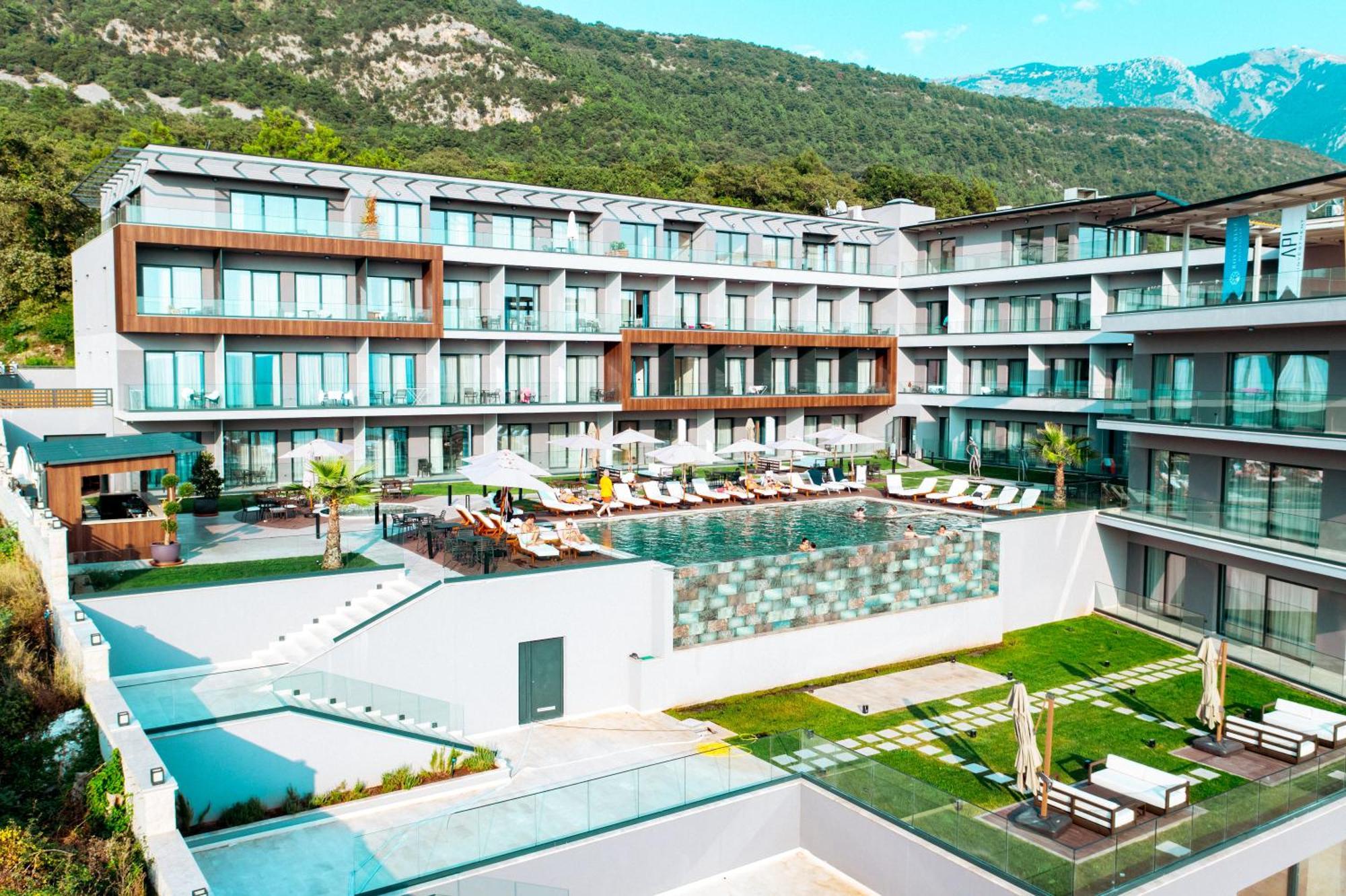 Royal Blue Resort & Residences Tivat Kültér fotó